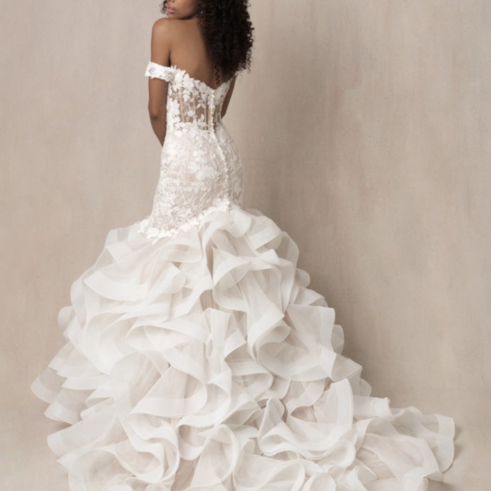 Allure Bridal Dress 9859 - Picture 4 of 4